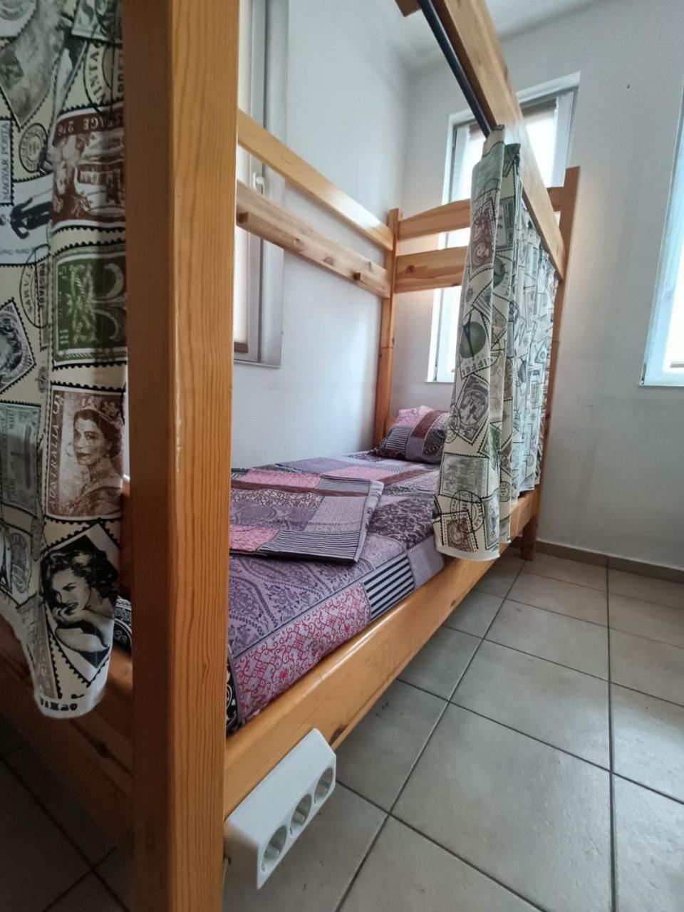 10 Coins Hostel & Tours Sofia Rum bild